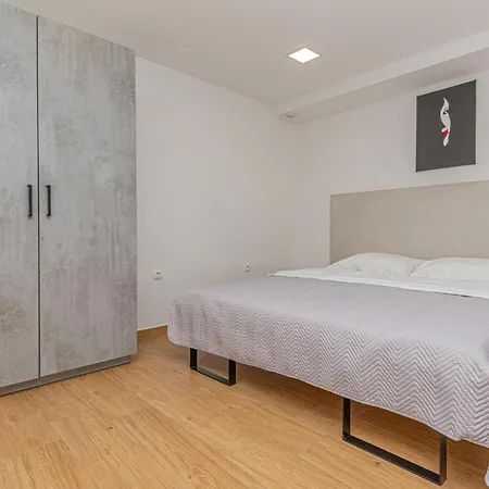 Beautiful In Sibenik-brodarica * Ražine