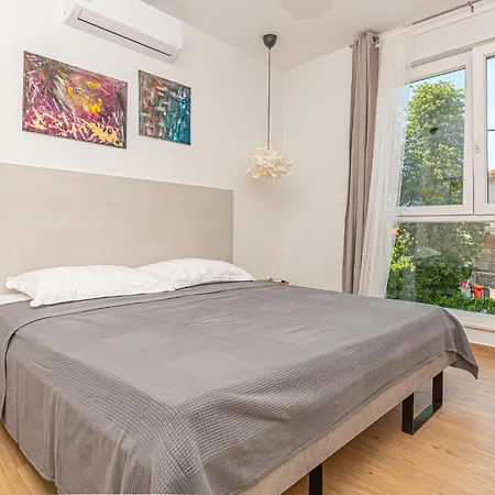 Beautiful In Sibenik-brodarica *