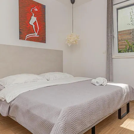 Beautiful In Sibenik-brodarica Razine