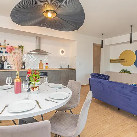 Beautiful In Sibenik-brodarica *