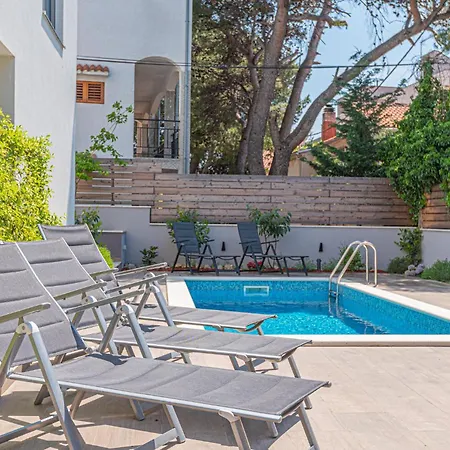 Ferienhaus Beautiful In Sibenik-brodarica