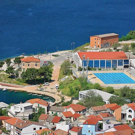 Holiday home Beautiful In Sibenik-brodarica *