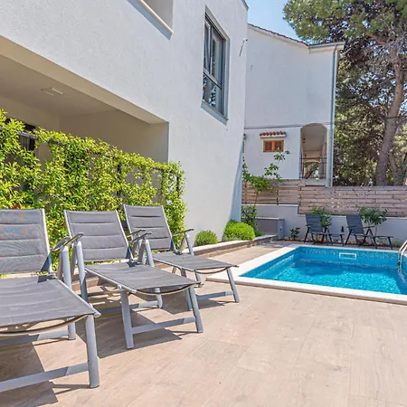 Beautiful In Sibenik-brodarica Ferienhaus