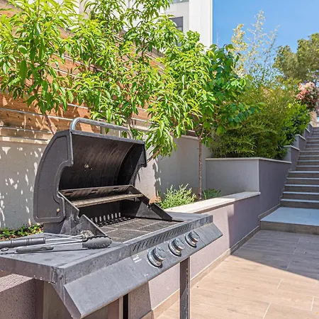 Ferienhaus Beautiful In Sibenik-brodarica *