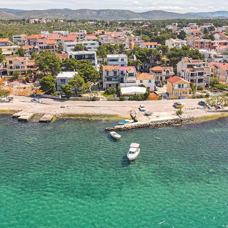 Ferienhaus Beautiful In Sibenik-brodarica *