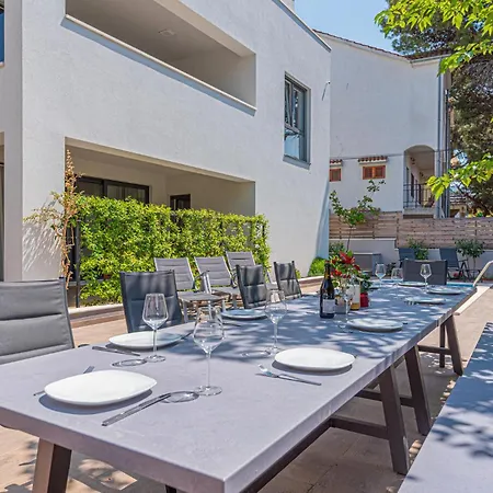 Beautiful In Sibenik-brodarica * Razine