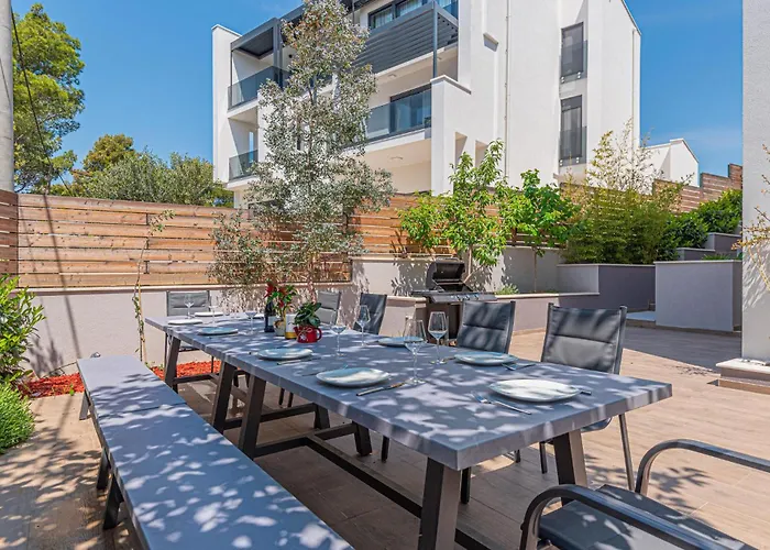 Beautiful In Sibenik-brodarica Ražine