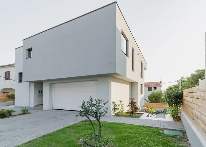 Beautiful In Sibenik-brodarica * Razine