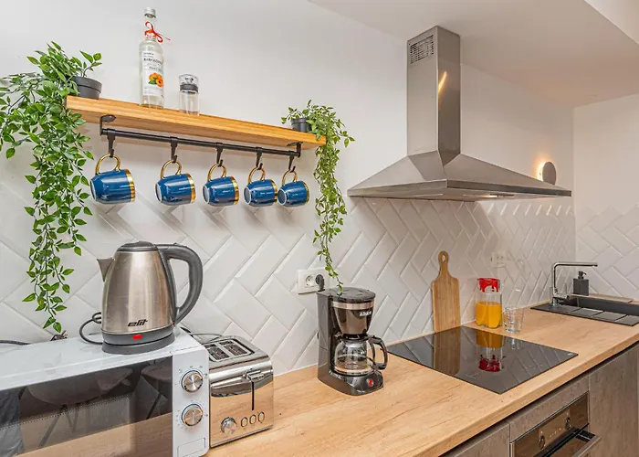 Beautiful In Sibenik-brodarica Razine