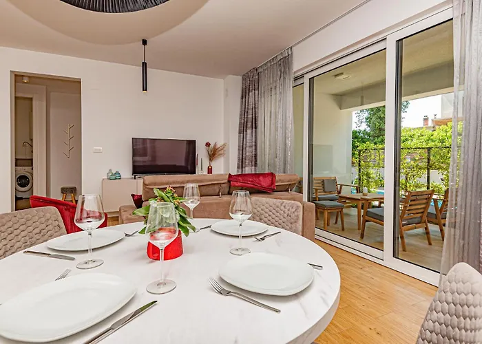 Tatil Evi Beautiful In Sibenik-brodarica Razine